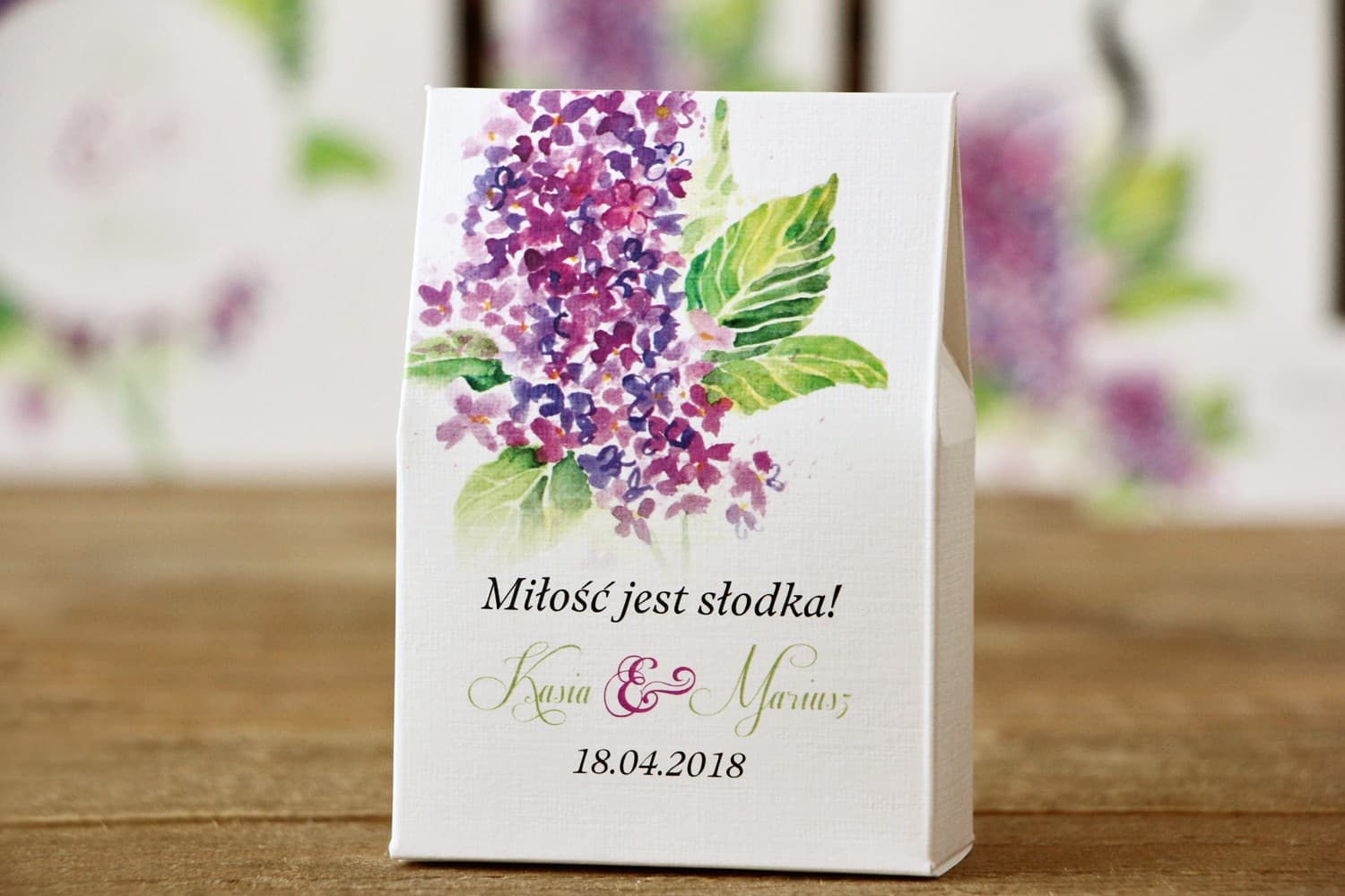 Akwarelowe pudełeczka z fioletowym bzem | Podziękowania dla gości weselnych | Malowane Kwiaty nr 4