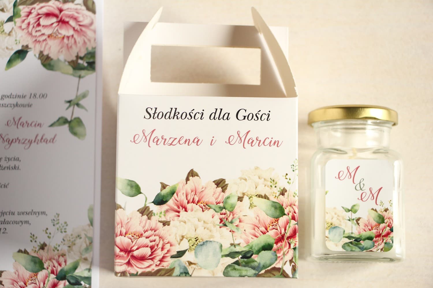 Pudełko na ciasto weselne z rączką w kwiaty | Personalizowane opakowania na słodkości | Aurum nr 2