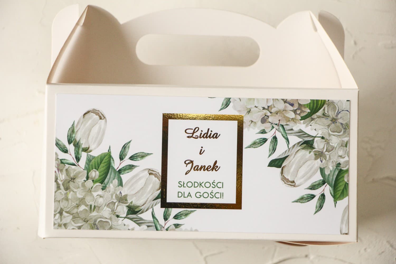 Hochzeitskuchenbox mit Hortensie und Goldprägung | Gastgeschenk Verpackung | Avril Nr. 2