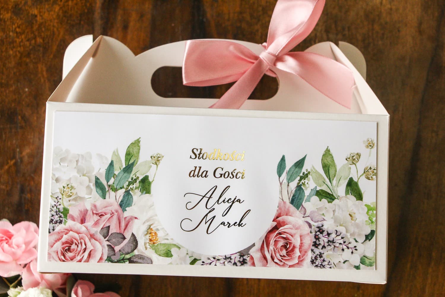 Elegant Gilded Wedding Cake Box with Roses | Personalized Guest Favor Packaging | Soreli No. 3