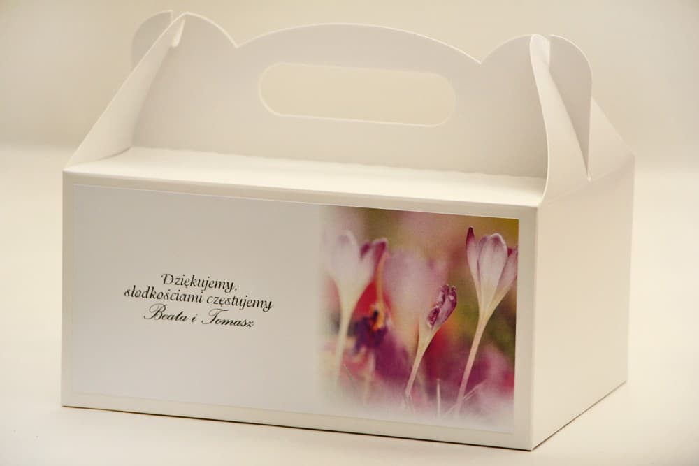 Wedding Cake Box with Handle Purple Crocuses | Personalized Guest Packaging | Elegant No. 24