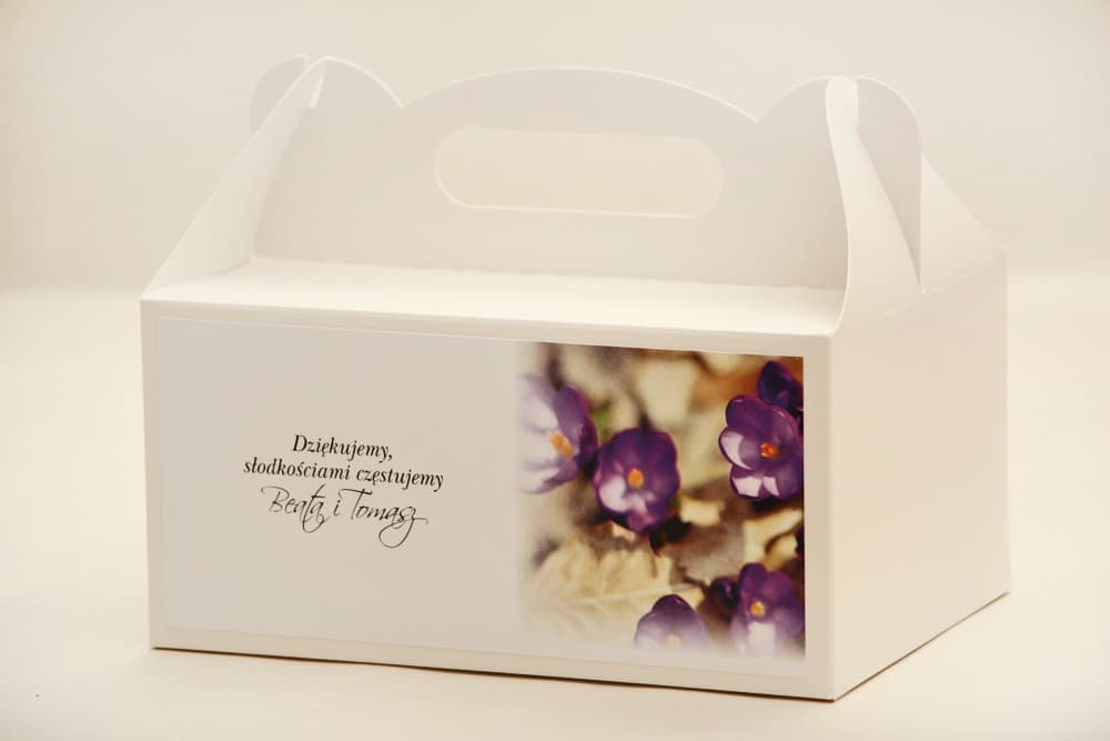 Wedding Cake Boxes with Crocuses and Personalization | Guest Packaging with Handle | Elegant No. 26