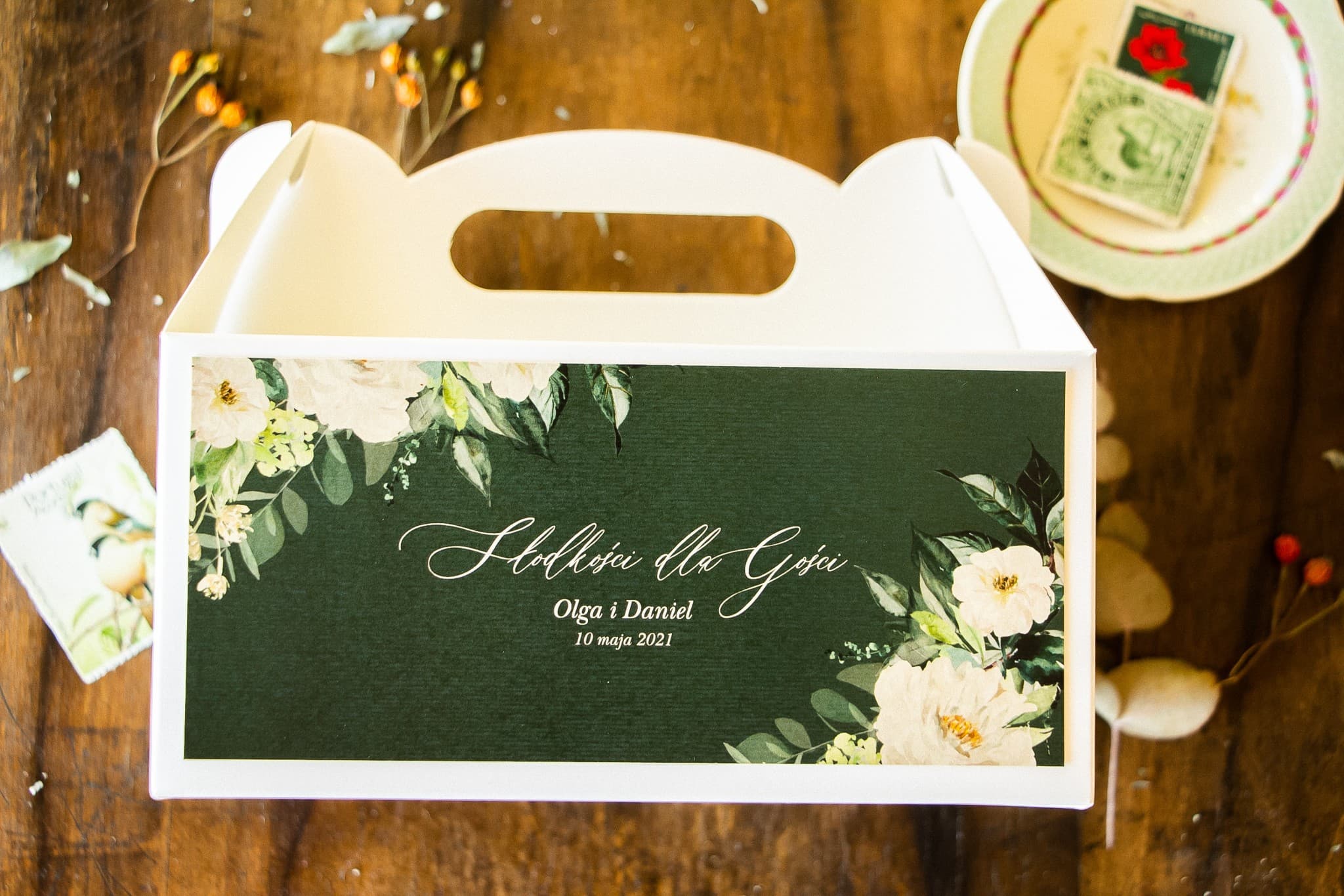 Bottle Green Wedding Cake Boxes with White Flowers | Elegant Wedding Favour Packaging with Handle | Topaz No. 2