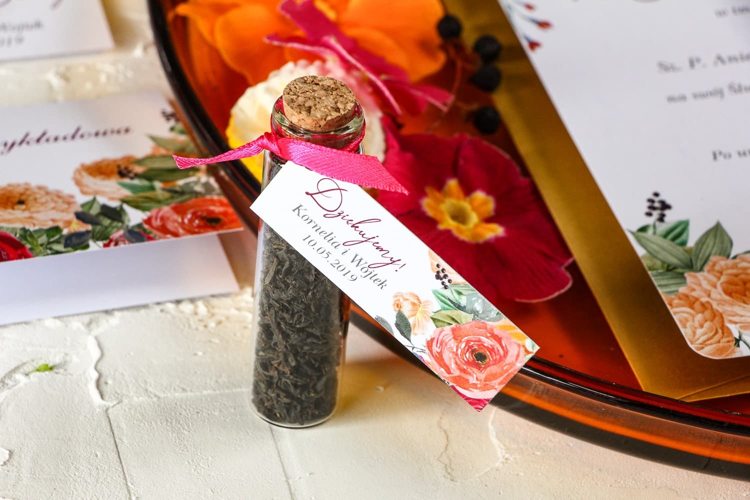 Eleganti Ringraziamenti per gli Ospiti Bottiglietta con Tè | Regali Nuziali con Motivo di Rose | Wenis n. 2