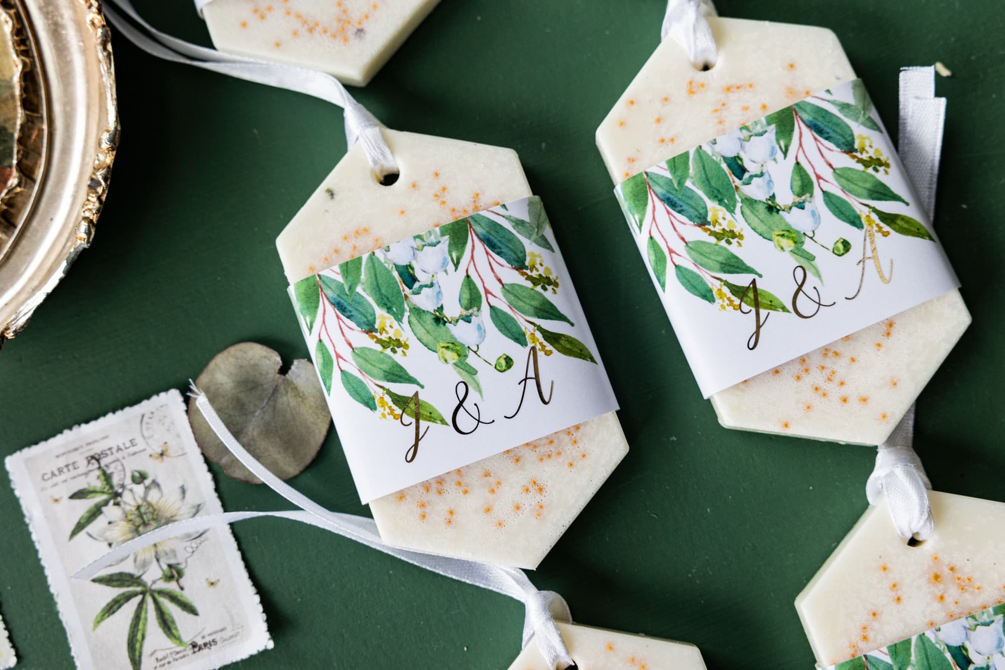 Wedding Favours – Scented Soy Wax Sachets with Lily of the Valley and Gold Foiling Rubin 4 - 3
