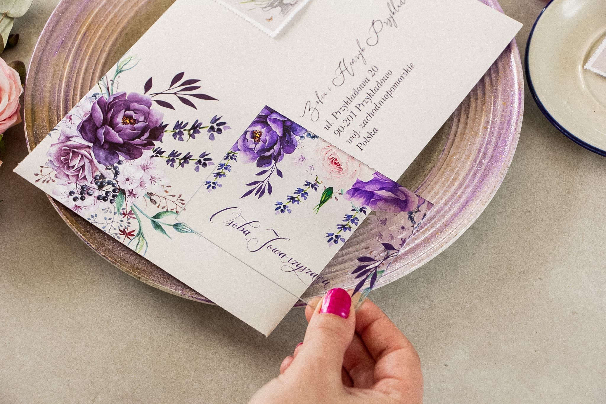 Segnaposto matrimoniali viola su vetro con stampa di rametti di lavanda