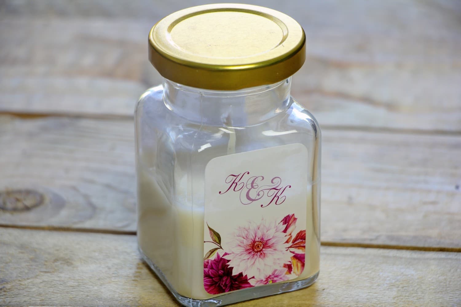 Sojakerze Akwarele Nr. 2 – Gastgeschenk mit Rosa Dahlien-Motiv