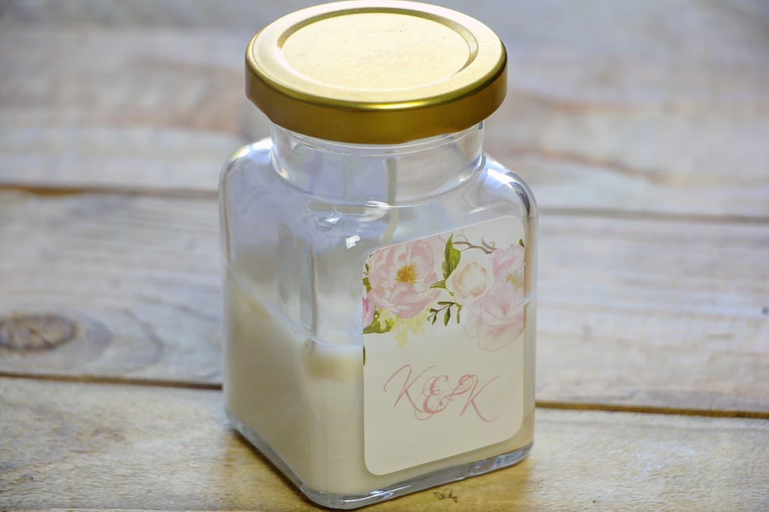 Sojakerze Akwarele Nr. 8 – Gastgeschenk mit Pfingstrosen und Gold