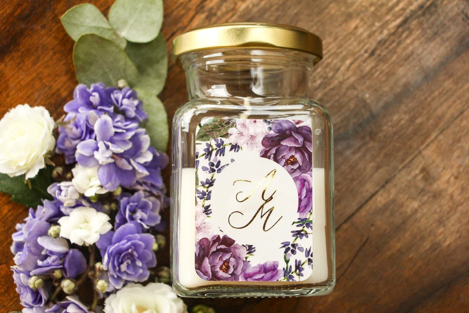 Sojakerze Soreli Nr. 4 – Gastgeschenk mit Lavendel-Motiv