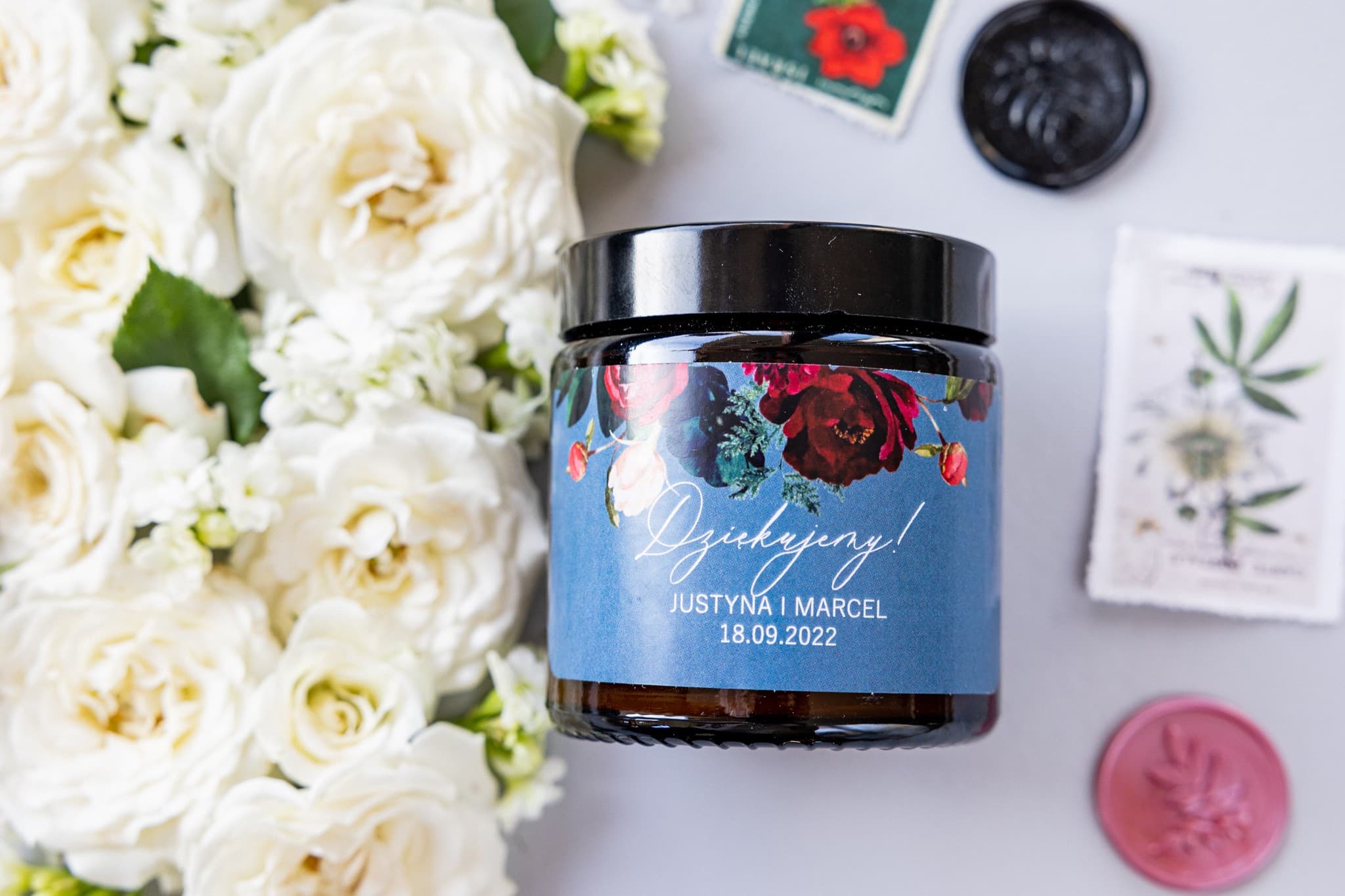 Sojakerzen mit Pfingstrose Dusty Blue personalisiert | Gastgeschenke für Hochzeit & Kommunion | Soft Nr. 6