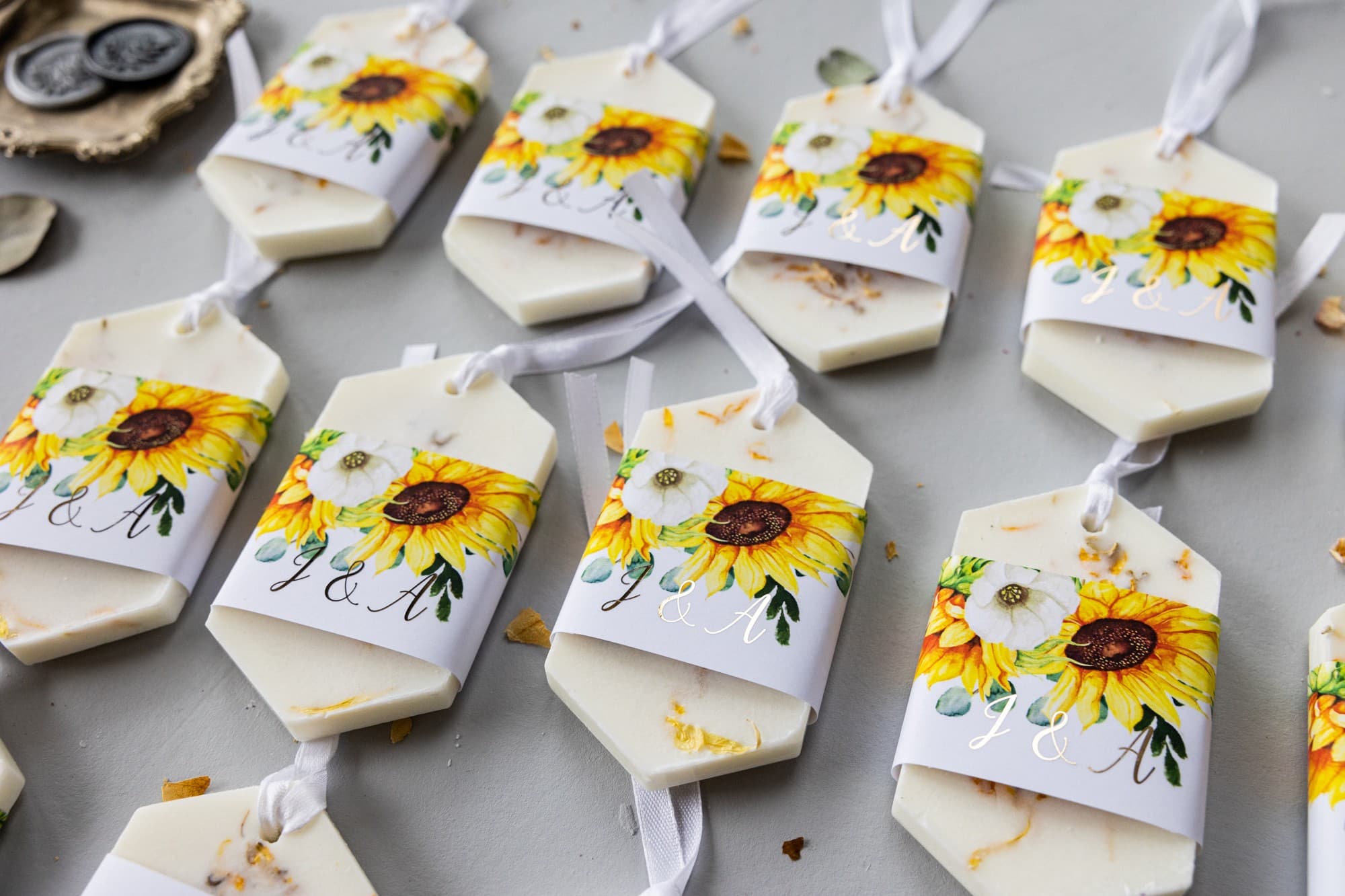 Scented Soy Wax Tablet Wedding Favours with Dried Sunflowers and Foiling - Rubin 7 - 3