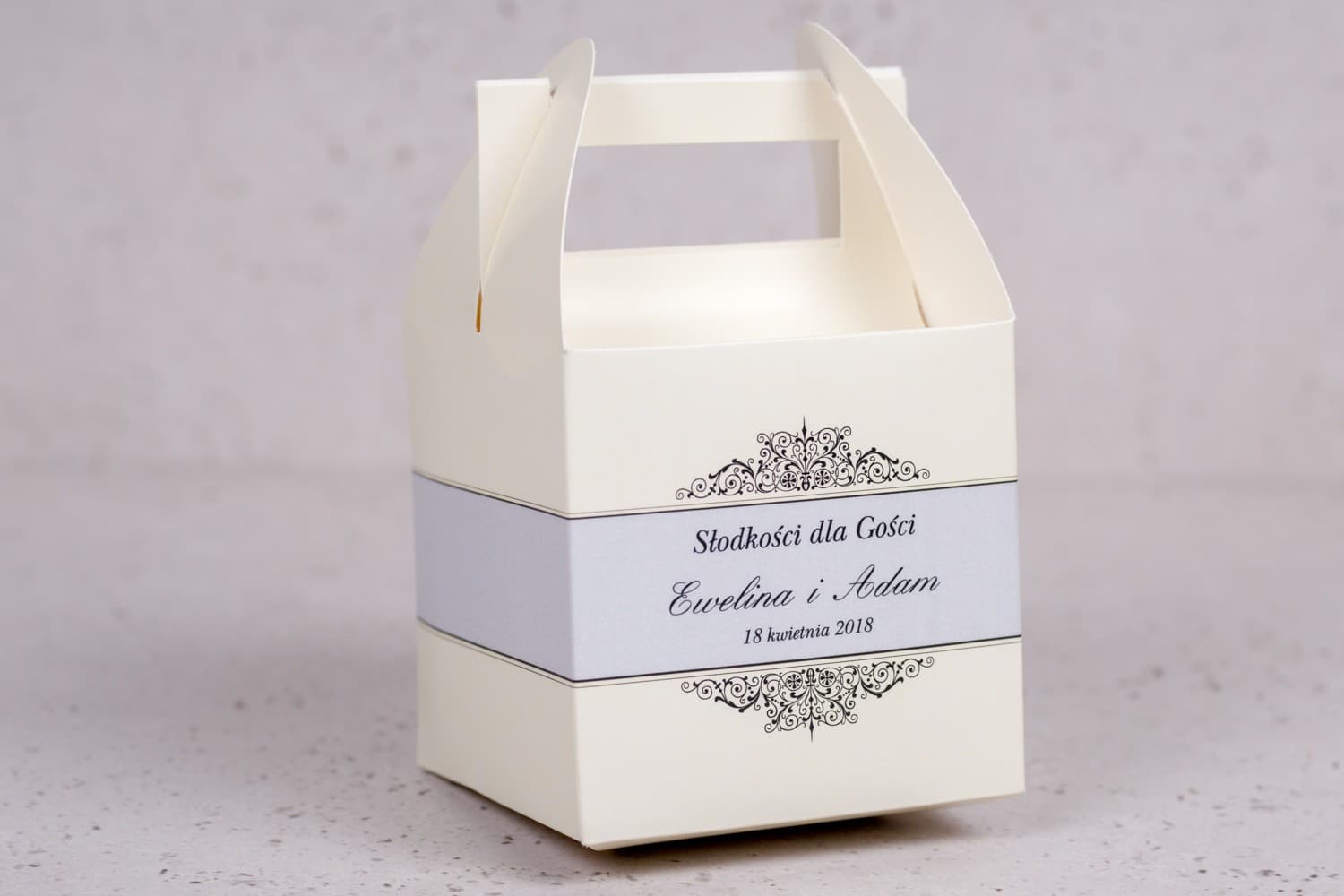 Personalized Elegant Wedding Cake Boxes | Ecru Favour Packaging | Arte No. 4