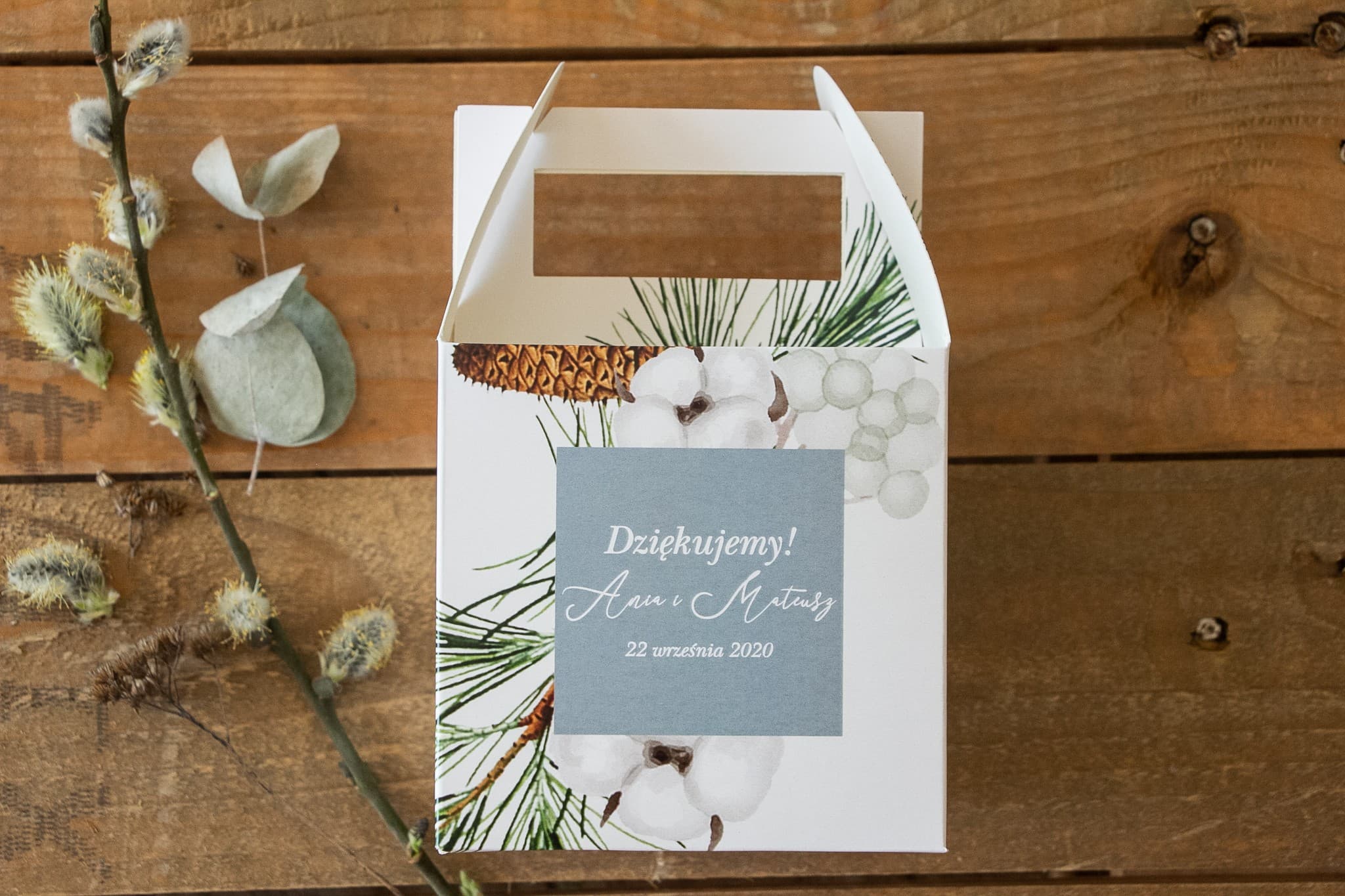 Blue Wedding Cake Boxes with Coniferous Twigs | Wedding Favour Packaging | Korani No. 8