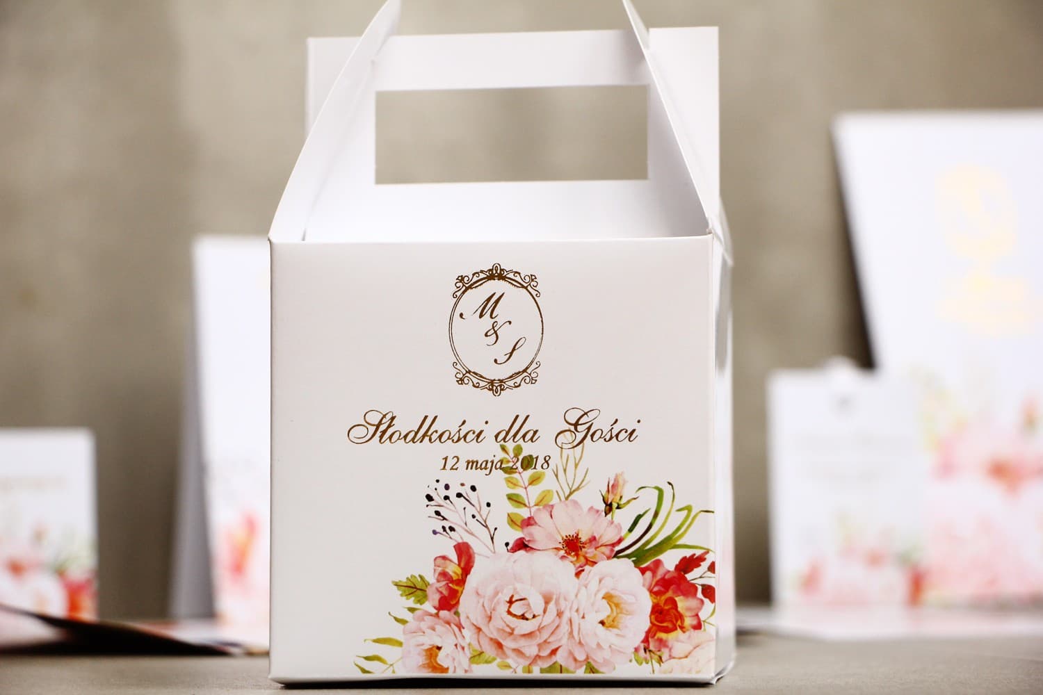 Personalized Gilded Wedding Cake Boxes, Flowers | Guest Thank You Gift | Sorento Design 13