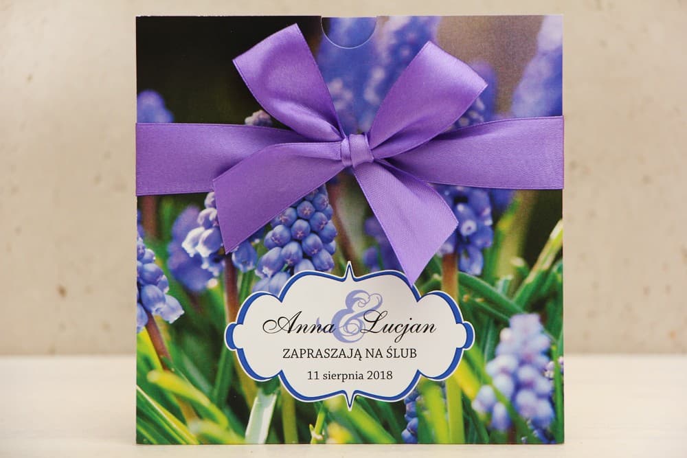 Square Wedding Invitation with Ribbon and Blue Grape Hyacinth Motif – Felicja No. 4 - 3