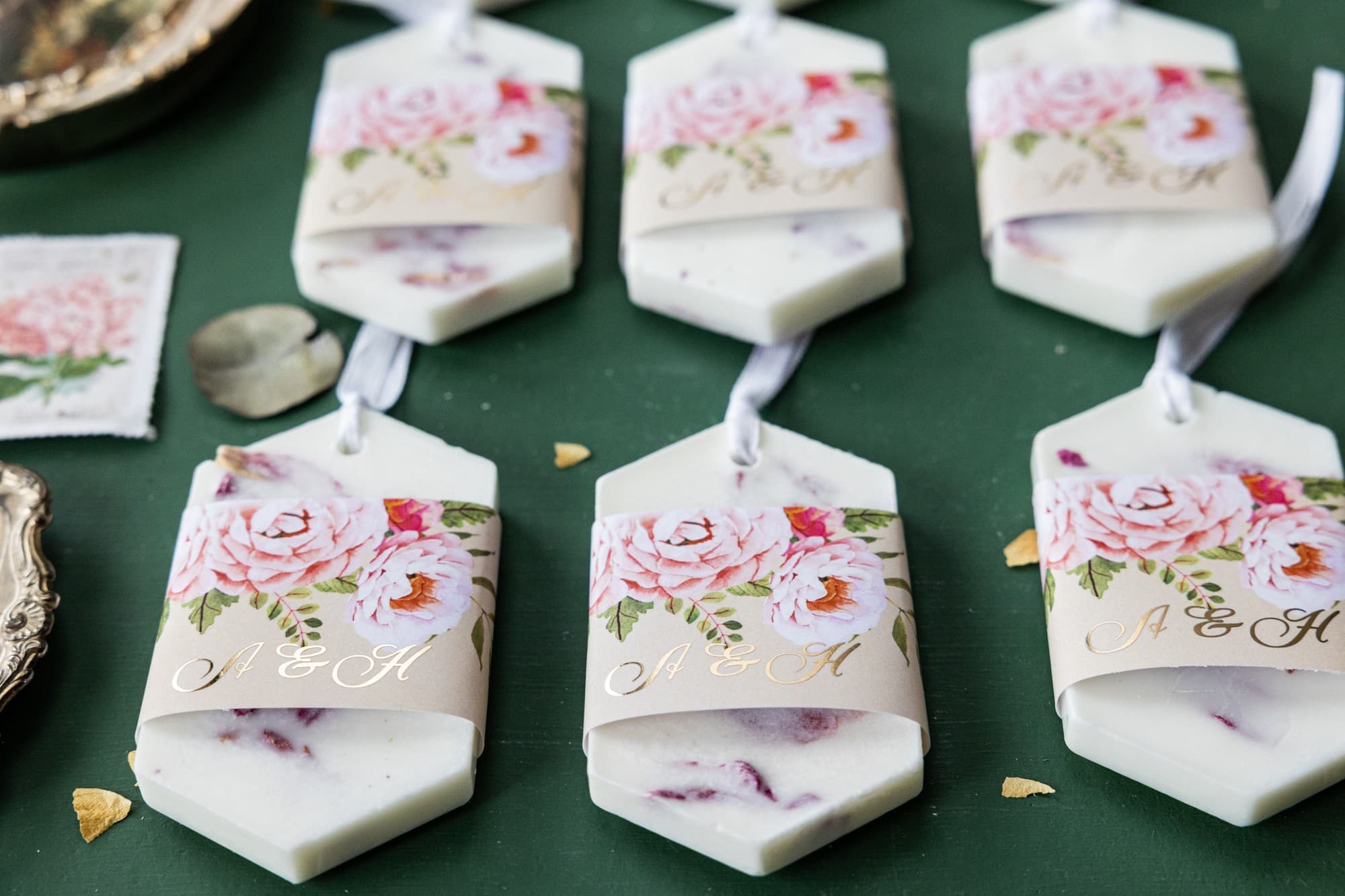 Tablette de cire de soja décorative avec fleurs séchées pour invités