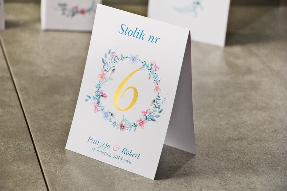 Gold-Foiled Wedding Table Numbers with Pastel Violet Wreath | Elegant Table Stationery | Cykade No. 8