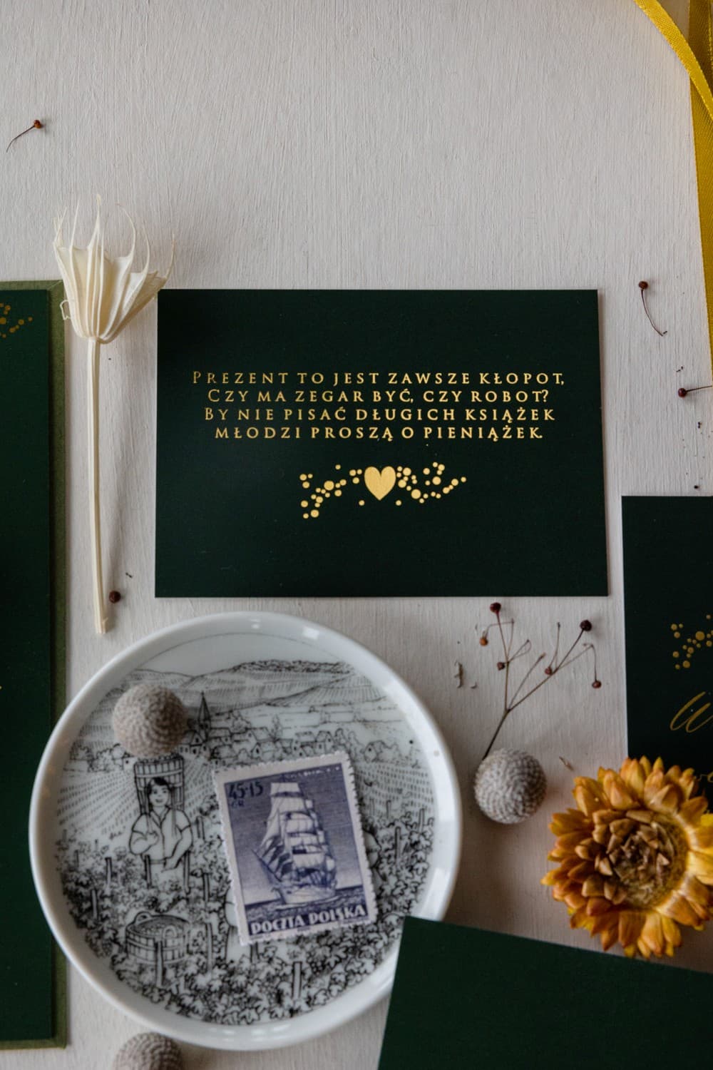 Tarjeta dorada con estrellas, verde botella | Encarte para invitaciones de boda glamour | Simple n.º 2