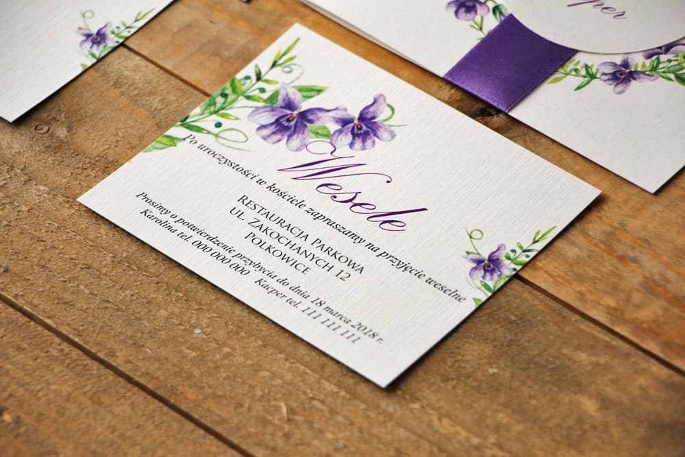 Tarjeta de Información con Violetas en Acuarela, RSVP y Detalles de Regalos | Tarjetas para Invitaciones de Boda | Acuarelas nº 7