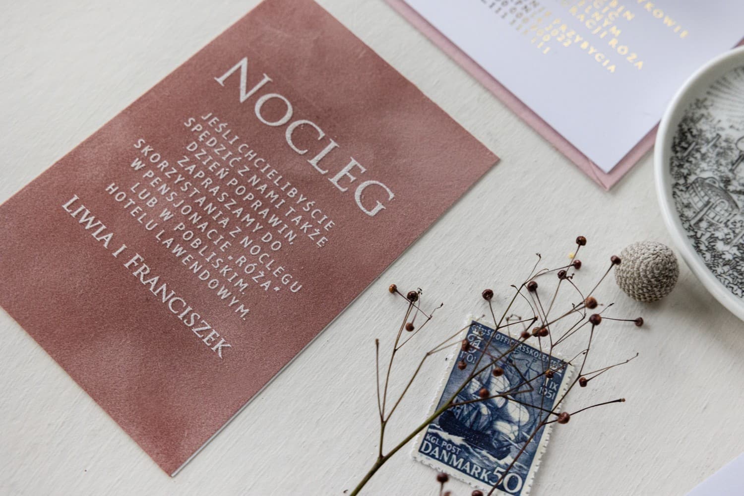 Tarjetas de Agradecimiento de Terciopelo Rosa con Impresión Blanca | Recuerdos para Invitados de Boda | Simple n.º 3