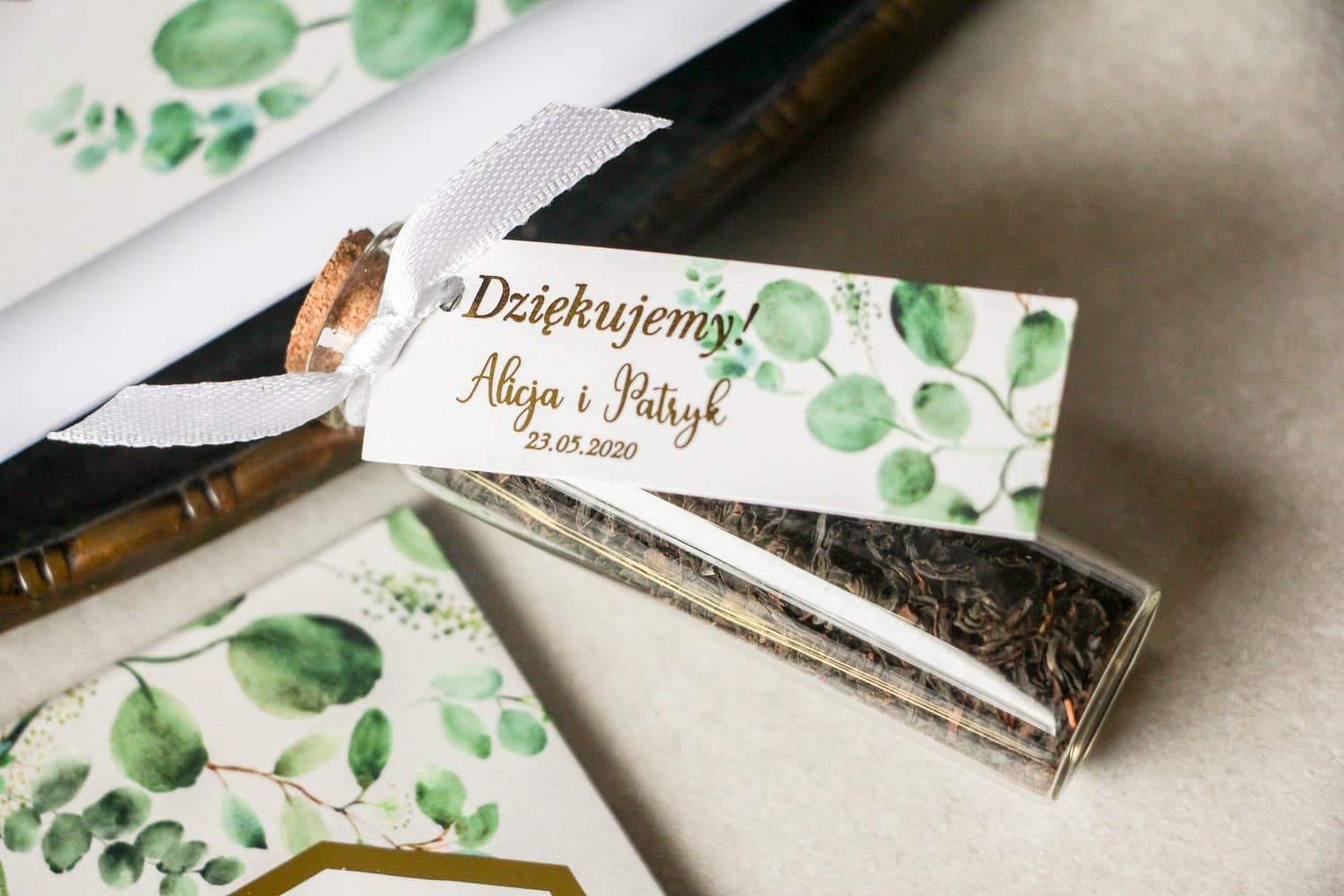 Wedding Favours Tea Bottle with Gold Foil Eucalyptus Tag | Lotus No. 3