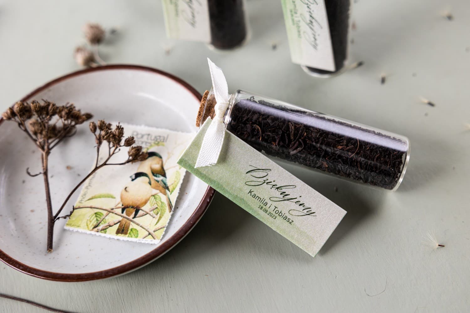 Tea in a Glass Bottle Wedding Favours | Elegant Wedding Table Gifts | Opal Design 11 - 3