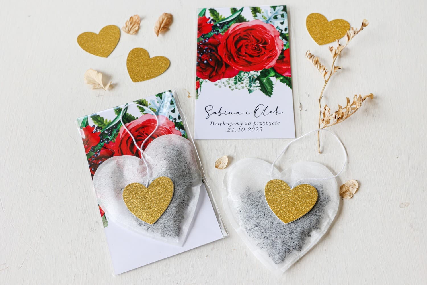 Gastgeschenke Tee Herz mit burgunderroten Rosen und Goldprägung - Rubin Nr. 8 - 3