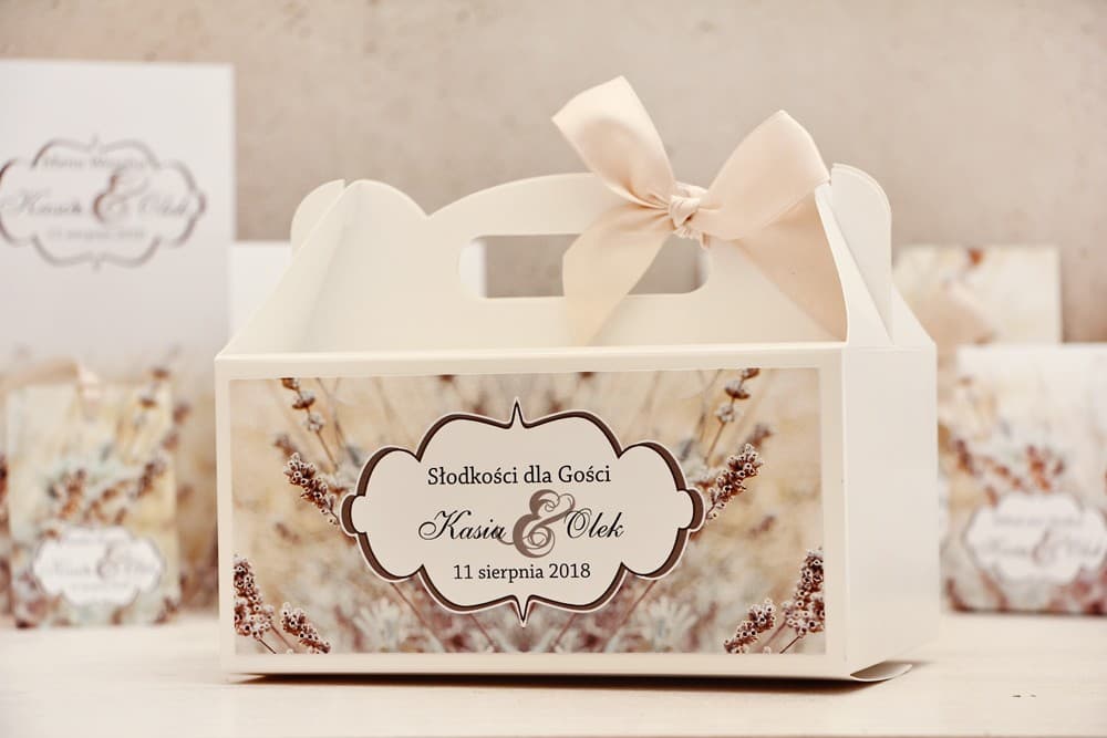 Tortenschachtel mit Griff und beigem Grasmotiv | Elegante Verpackung für Gastgeschenke | Kollektion Felicja Nr. 10