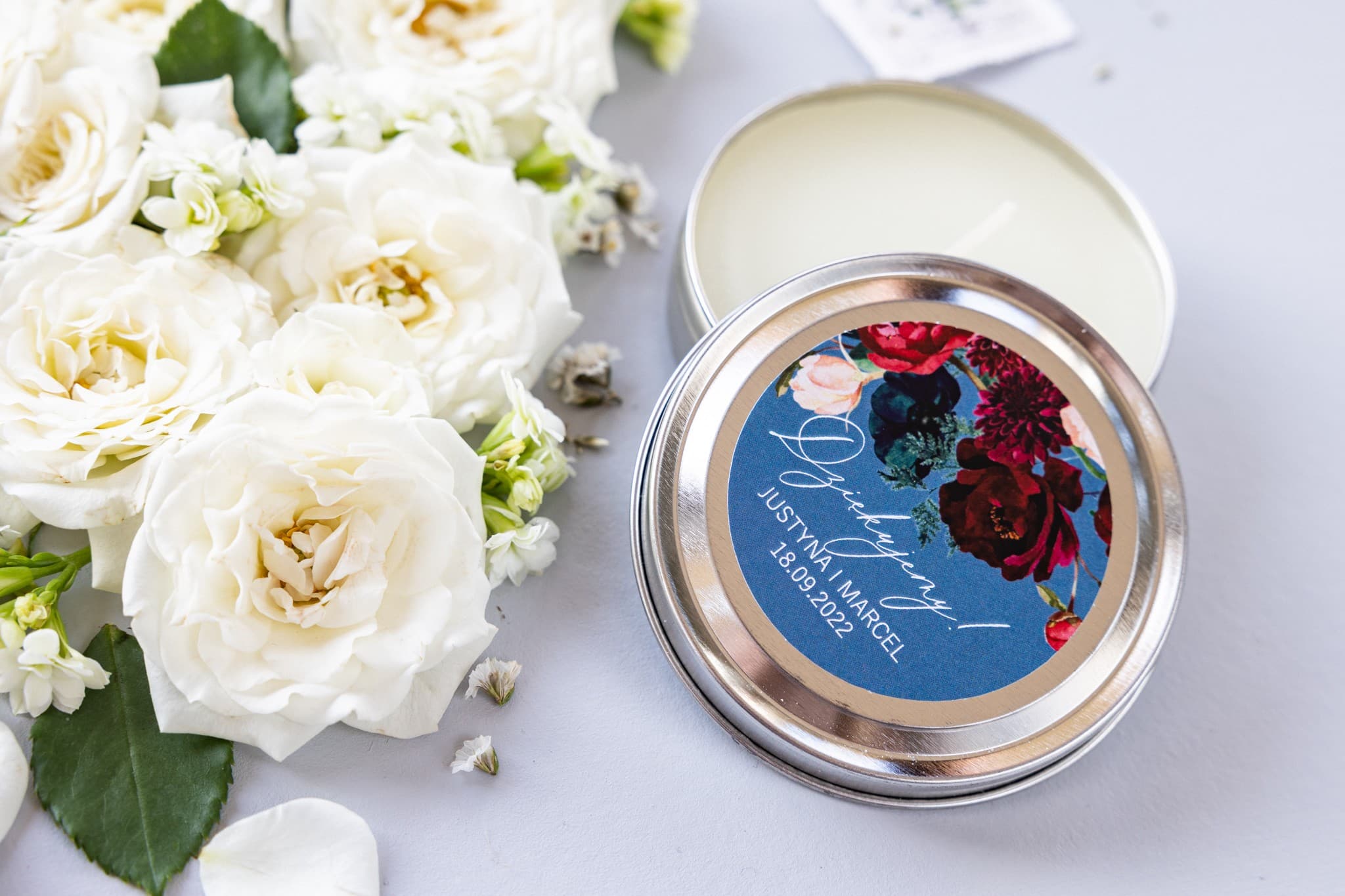 Vela Aromática Soft n.º 6 – Dusty Blue y Agradecimiento para Invitados