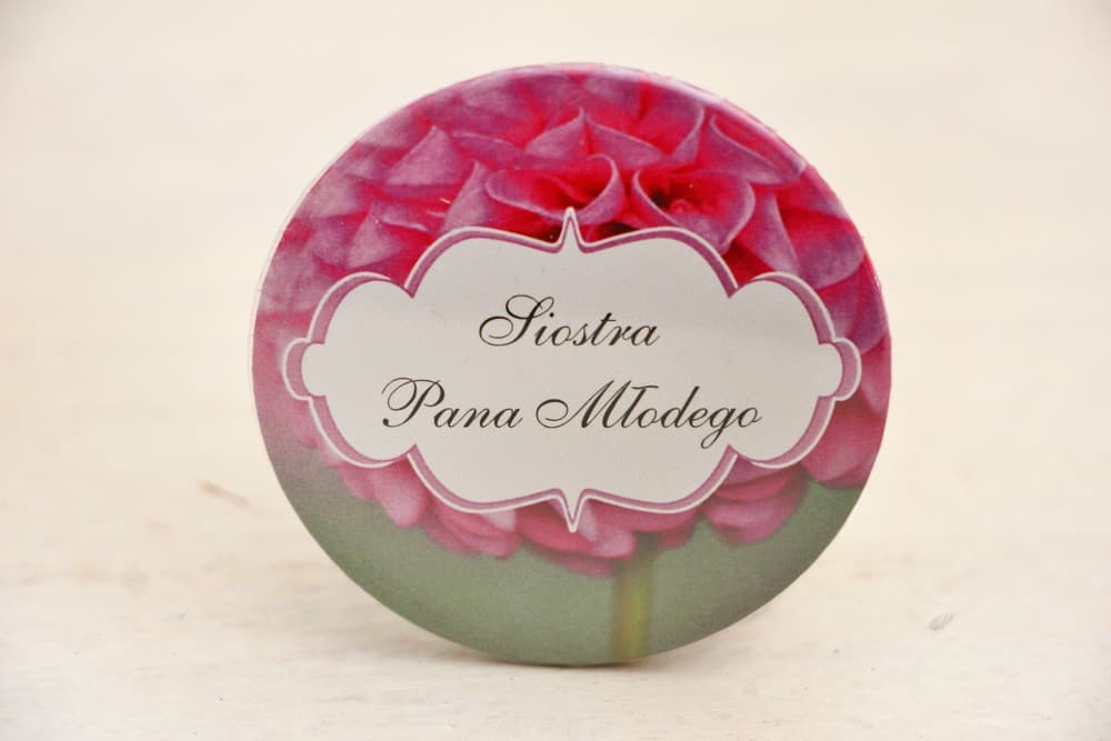 Pink Dahlia Wedding Badges, Guest Name Tags | Personalized Wedding Pin Buttons, Wedding Favours | Felicja Design 9