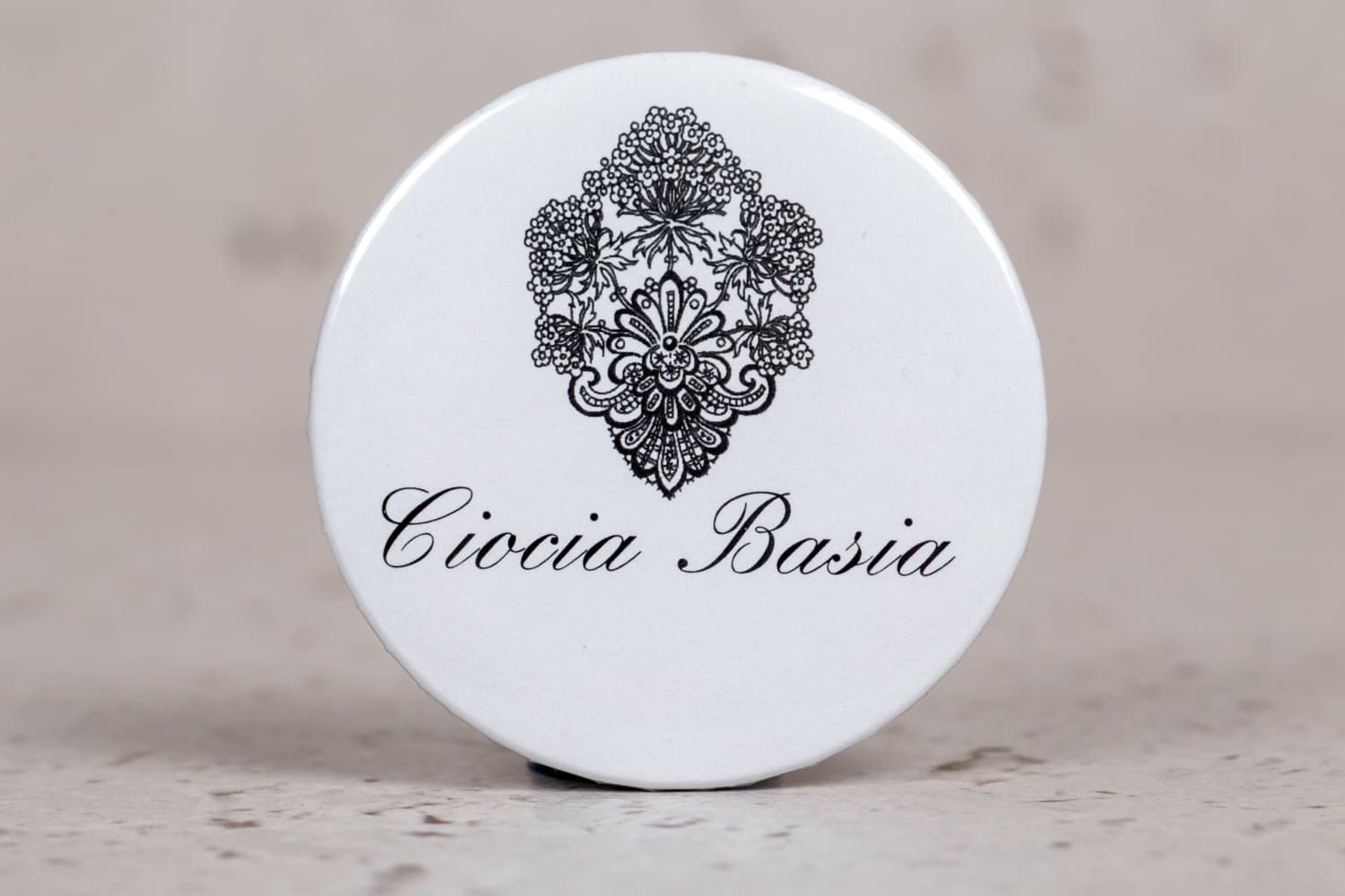 Elegant Ornament Wedding Badges, Personalized ID Tags | Wedding Guest Favours | Moreno