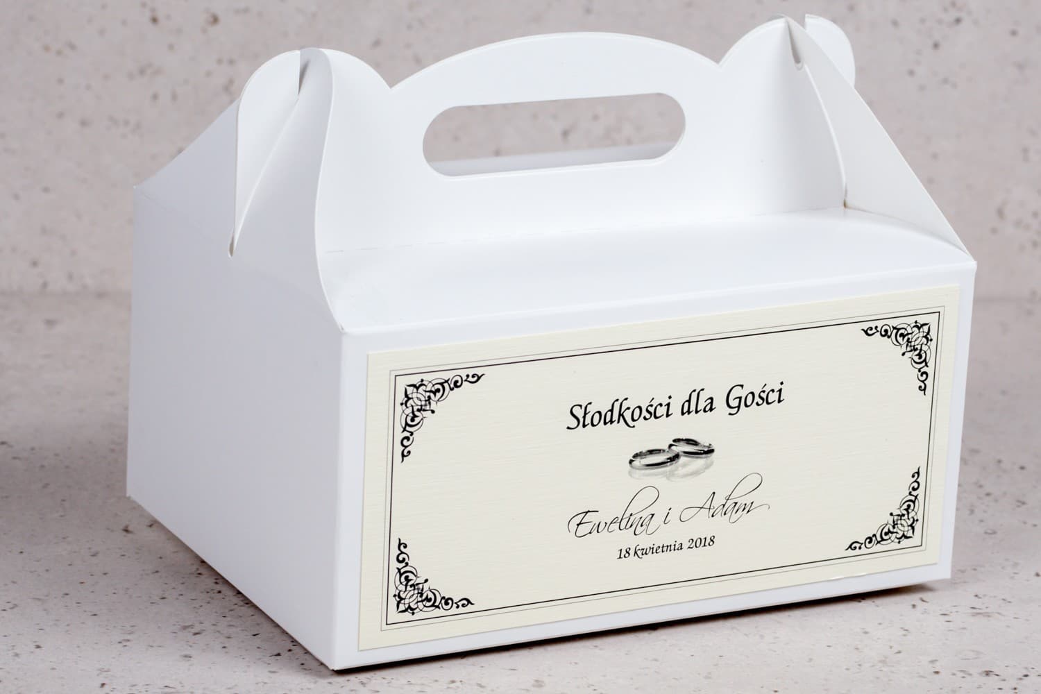 Elegant Wedding Cake Boxes with Handle | Personalized Guest Packaging | Arte No. 2