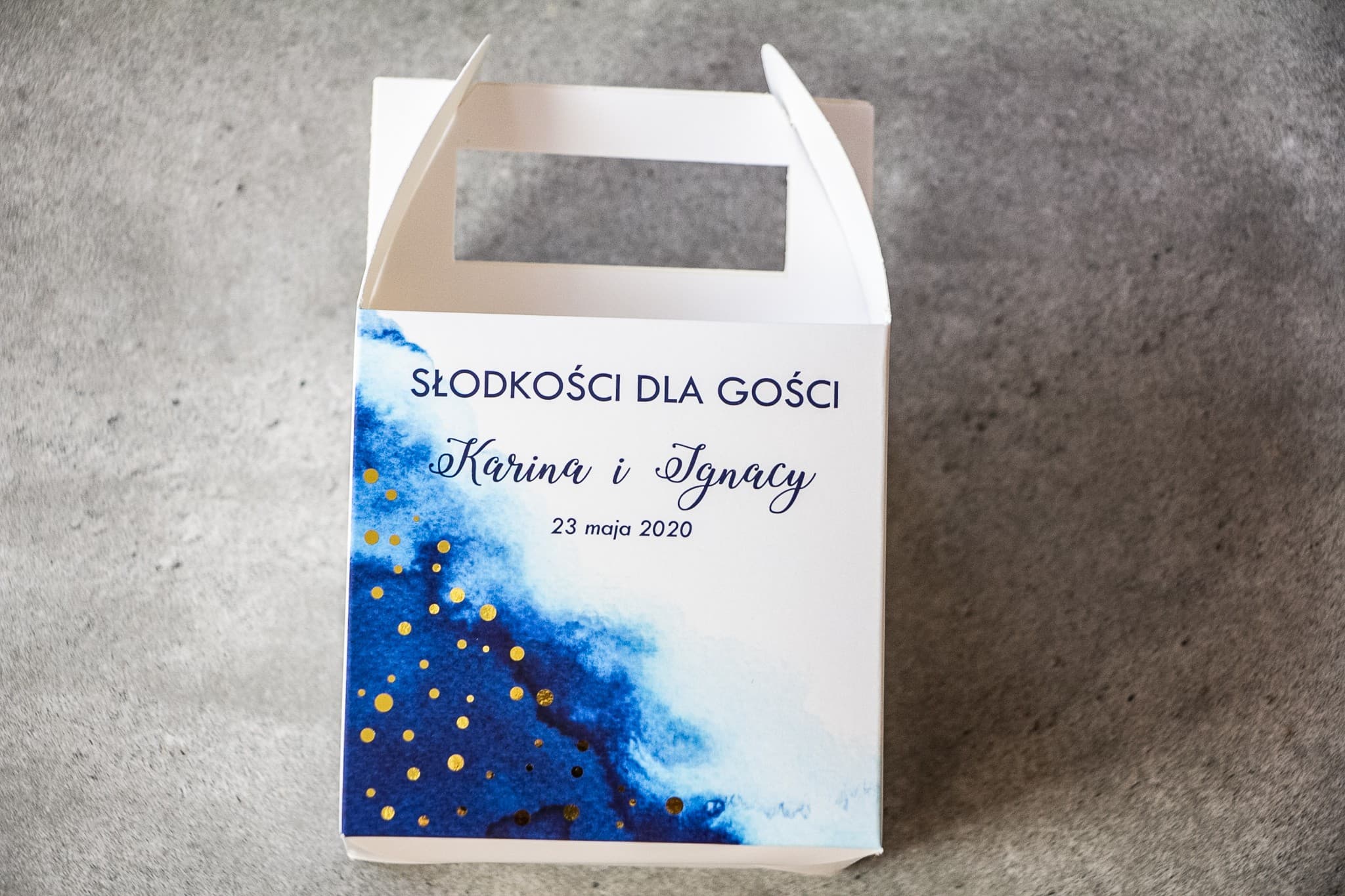 Elegant Blue Watercolor Wedding Cake Box with Handle | Wedding Favours for Guests | Bakarto No. 1