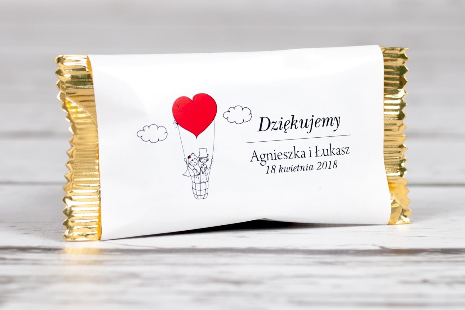 Hot Air Balloon Illustrated Chocolates | Sweet Wedding Favours | Bueno No. 1