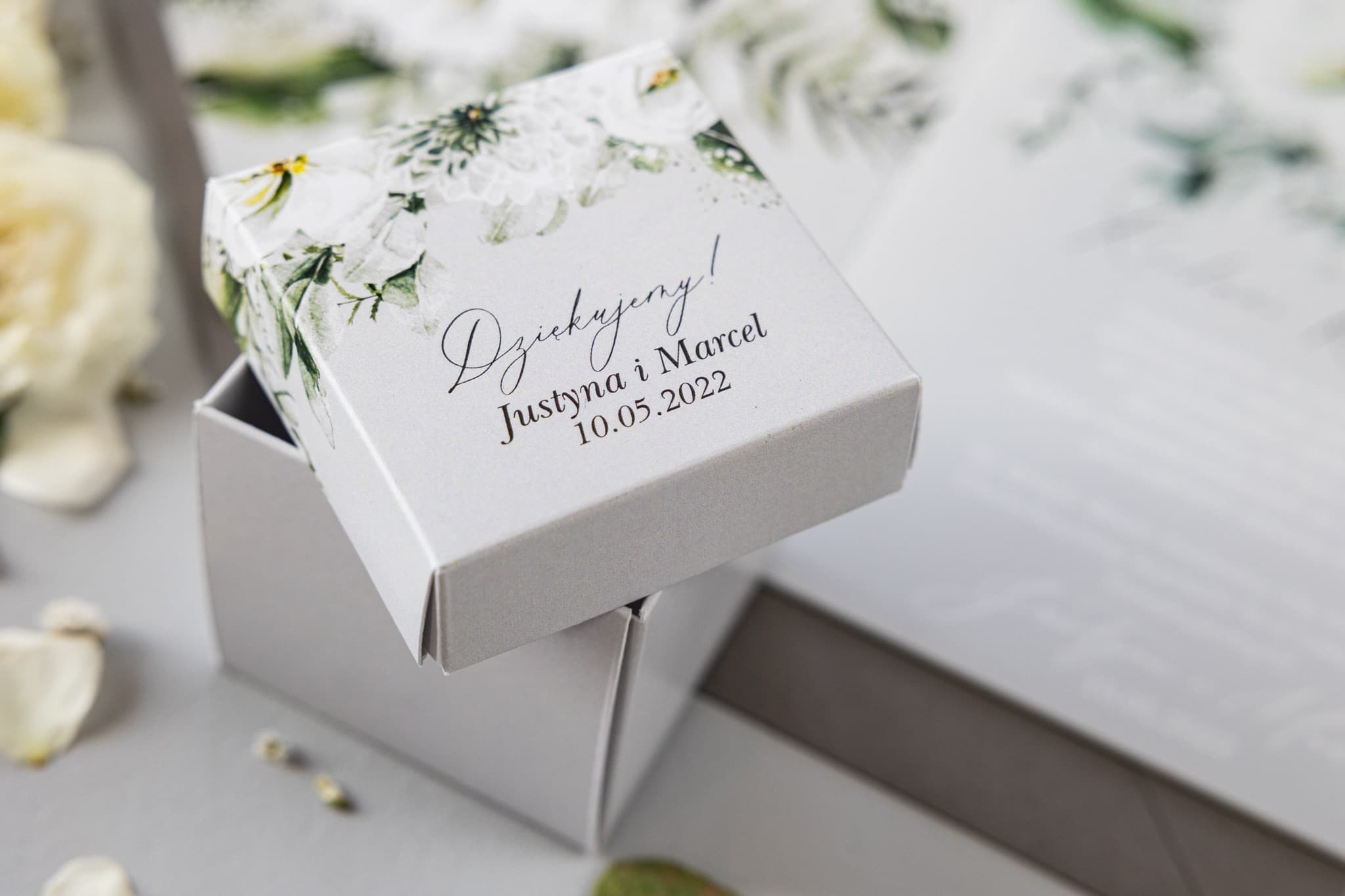 Aster and Eucalyptus Wedding Favour Boxes | Sweet Guest Thank You Gifts | Soft No. 4