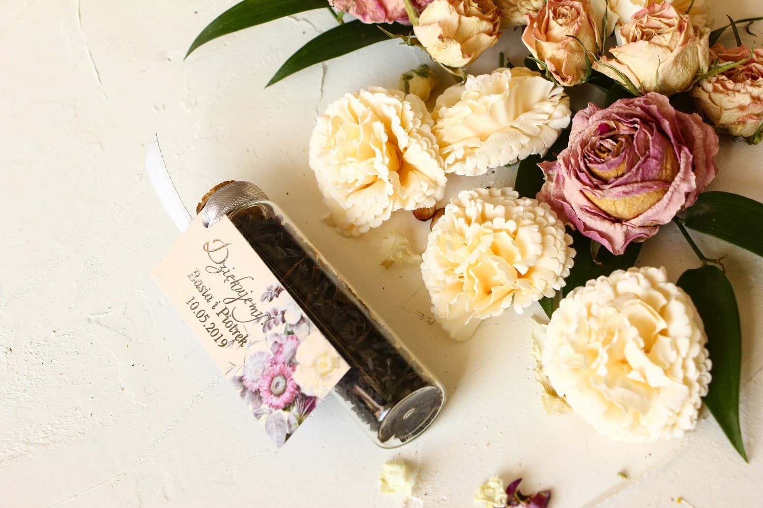 Wedding Favour Tea Glass Bottle with Gilded Label | Wedding Gifts | Pastel No. 4