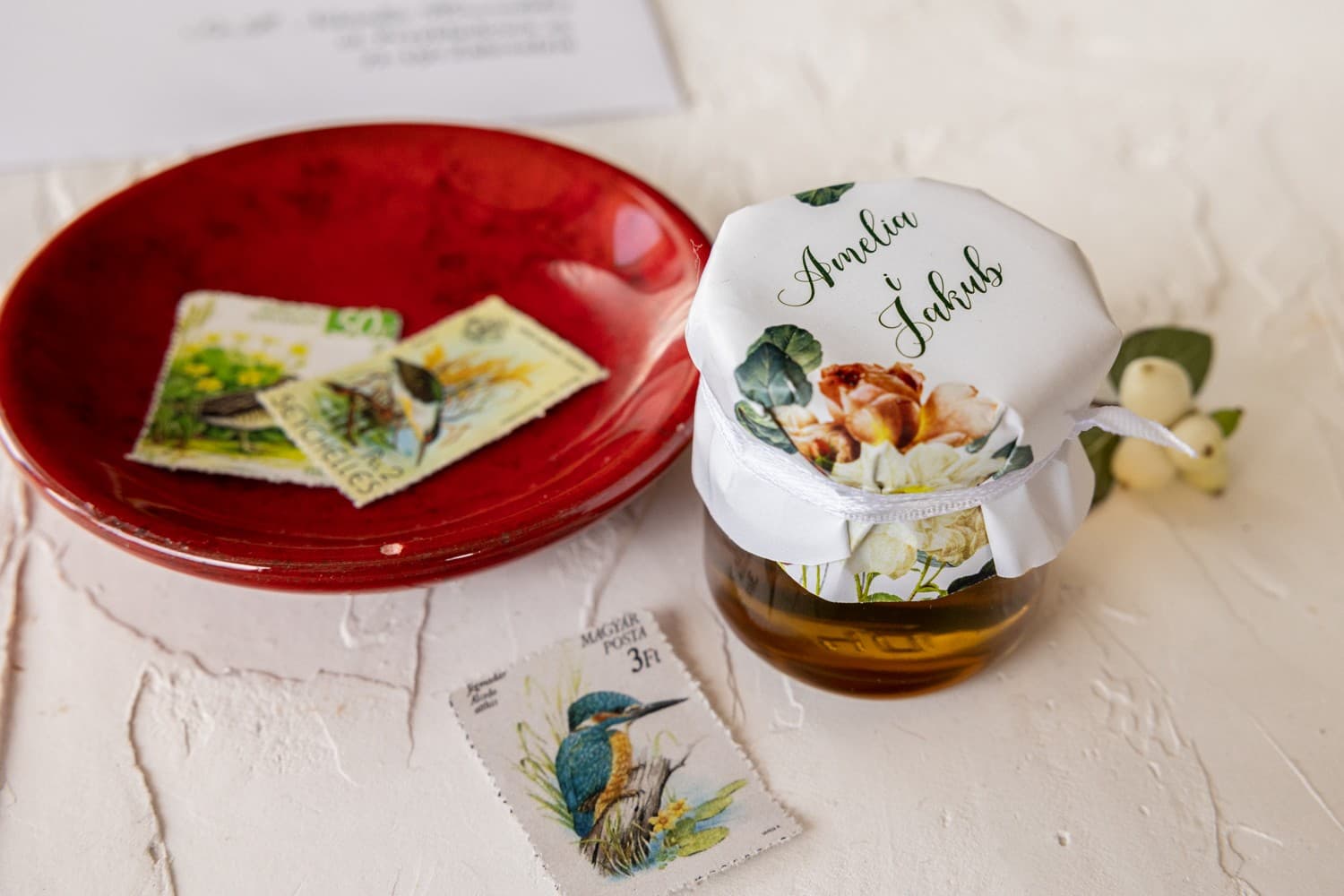 Korani No. 13 Wedding Honey – Sweet Favours with Burgundy Dahlia - 3