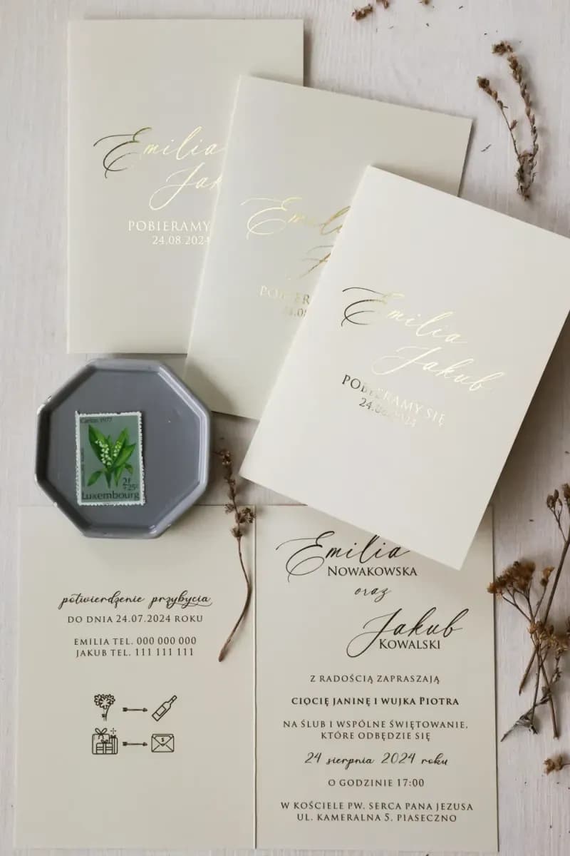 Wedding Invitation Sample with Botanical Green Leaves Motif | Ruskus No. 14