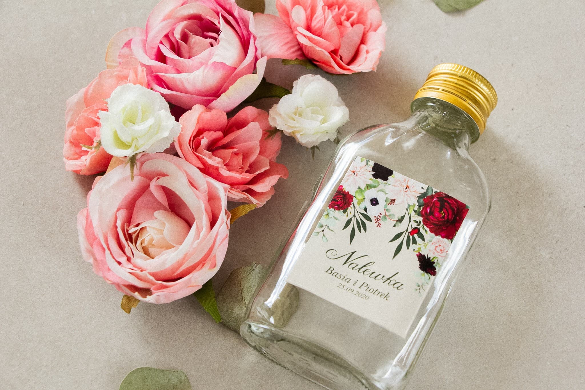 Wedding Favour Liqueur Bottles with Pastel Dahlias and Anemones Korani No. 4 - 3