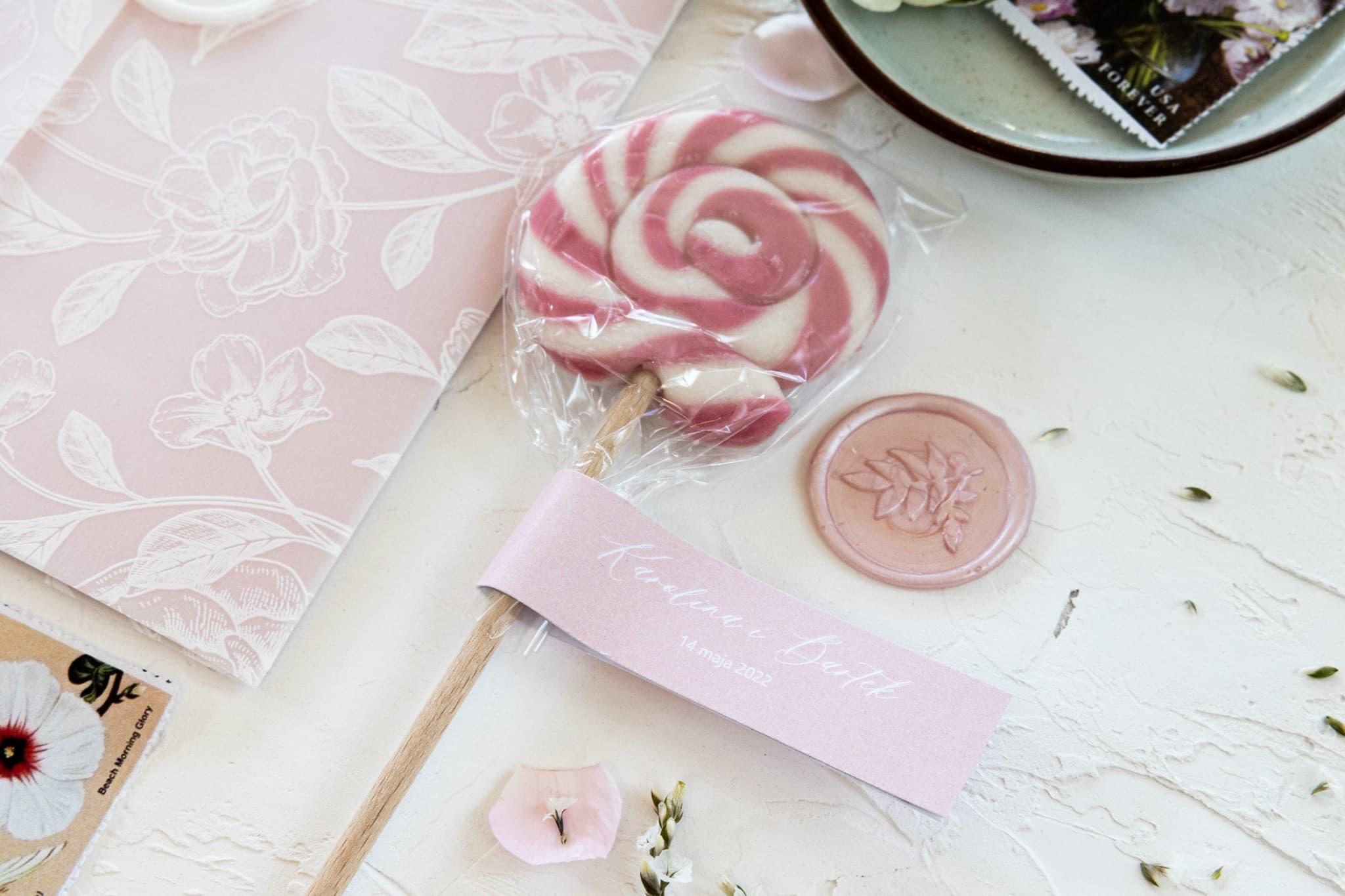 Handmade Powder Pink Lollipop Wedding Favours | Sweet Wedding Gifts | Nefryt No. 1