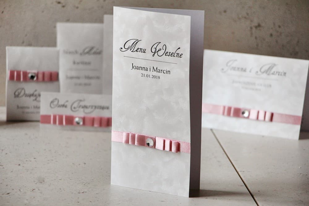 Elegant Wedding Menu with Bow and Cubic Zirconia, Pearlescent Paper | Glamour Wedding Table Menu Card | Amaretto No. 5