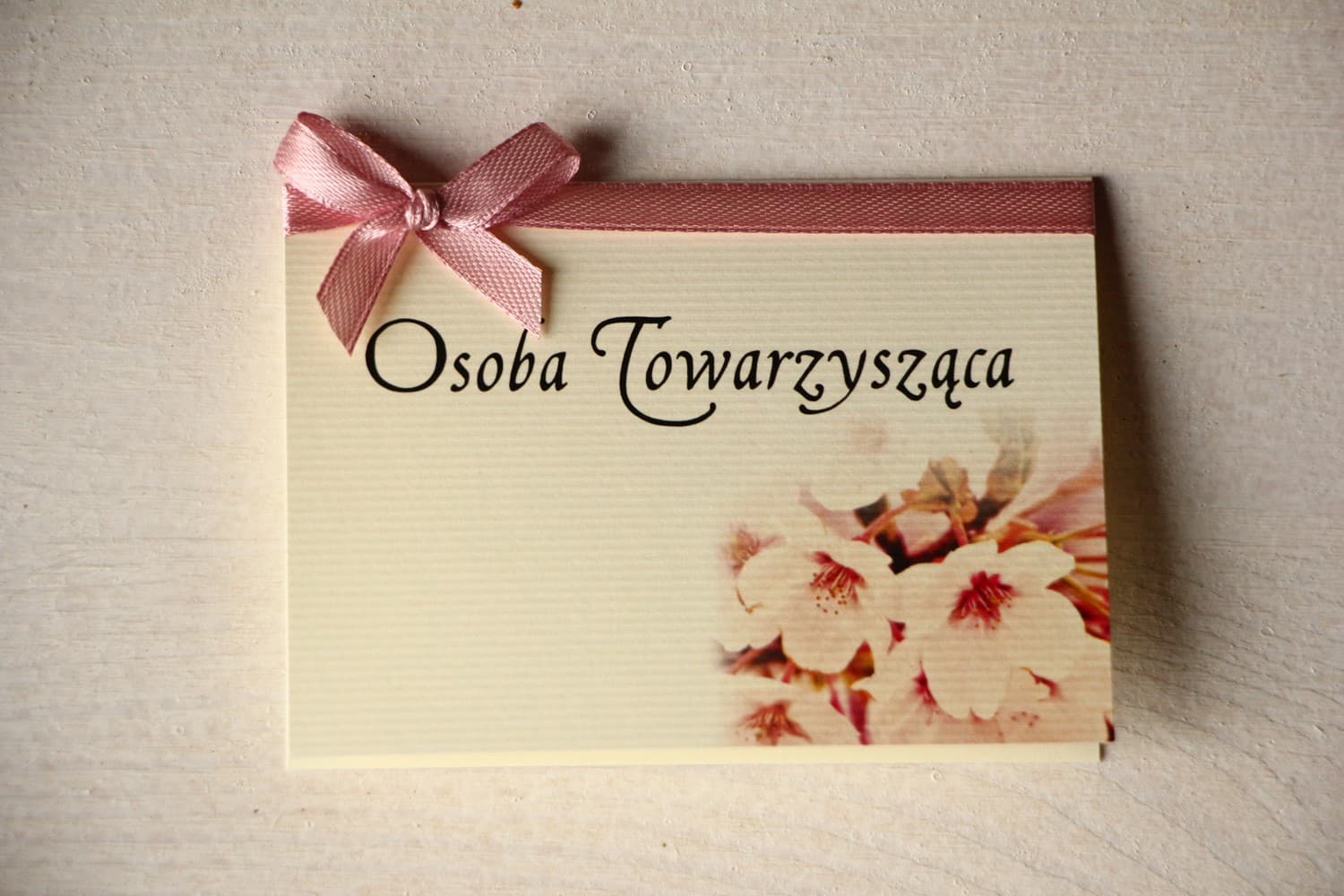 Magnet No. 9 Wedding Place Cards – Cherry Blossom Table Cards