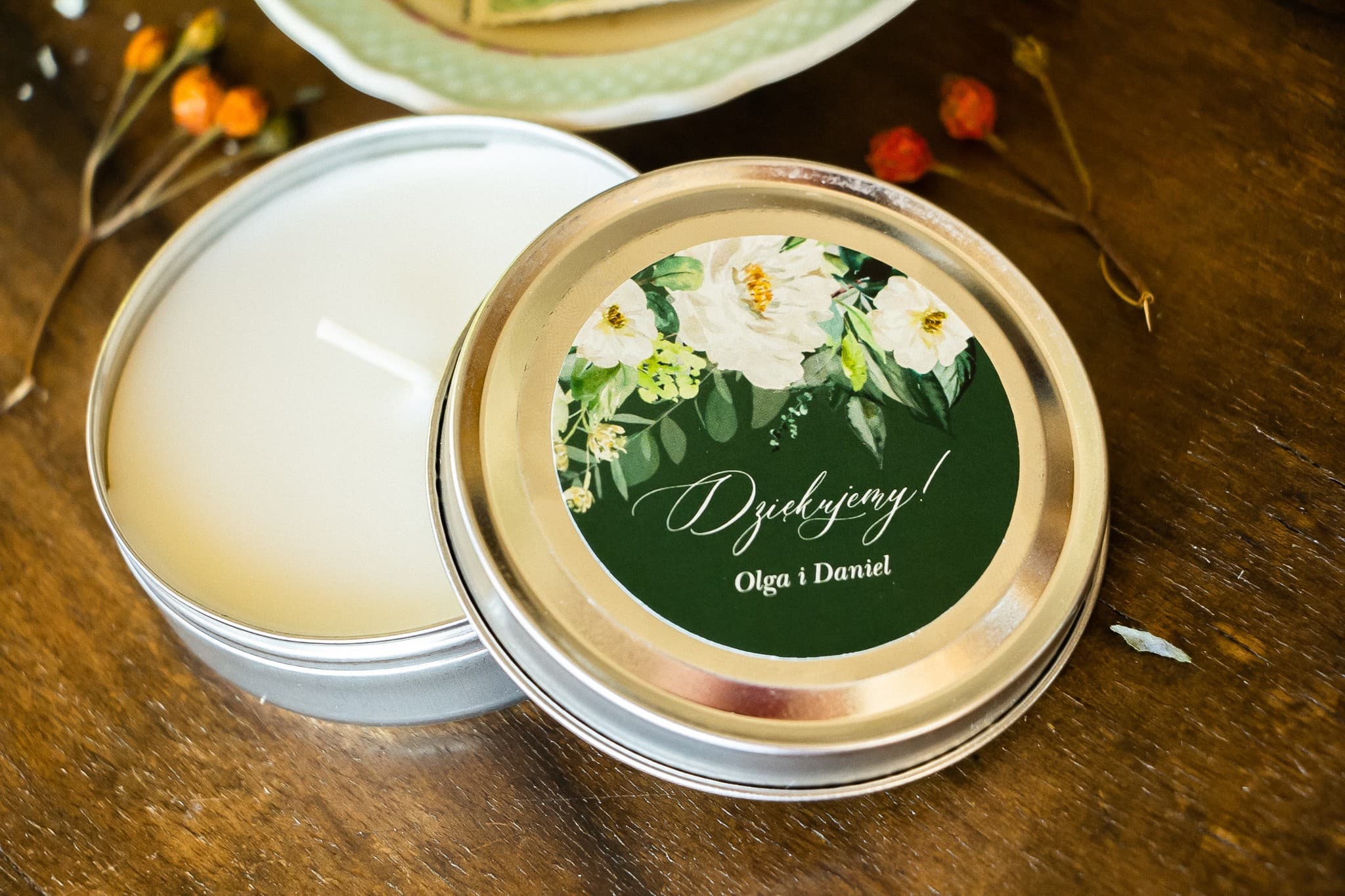 Topaz No. 2 Scented Tin Candle – Bottle Green Wedding Favours