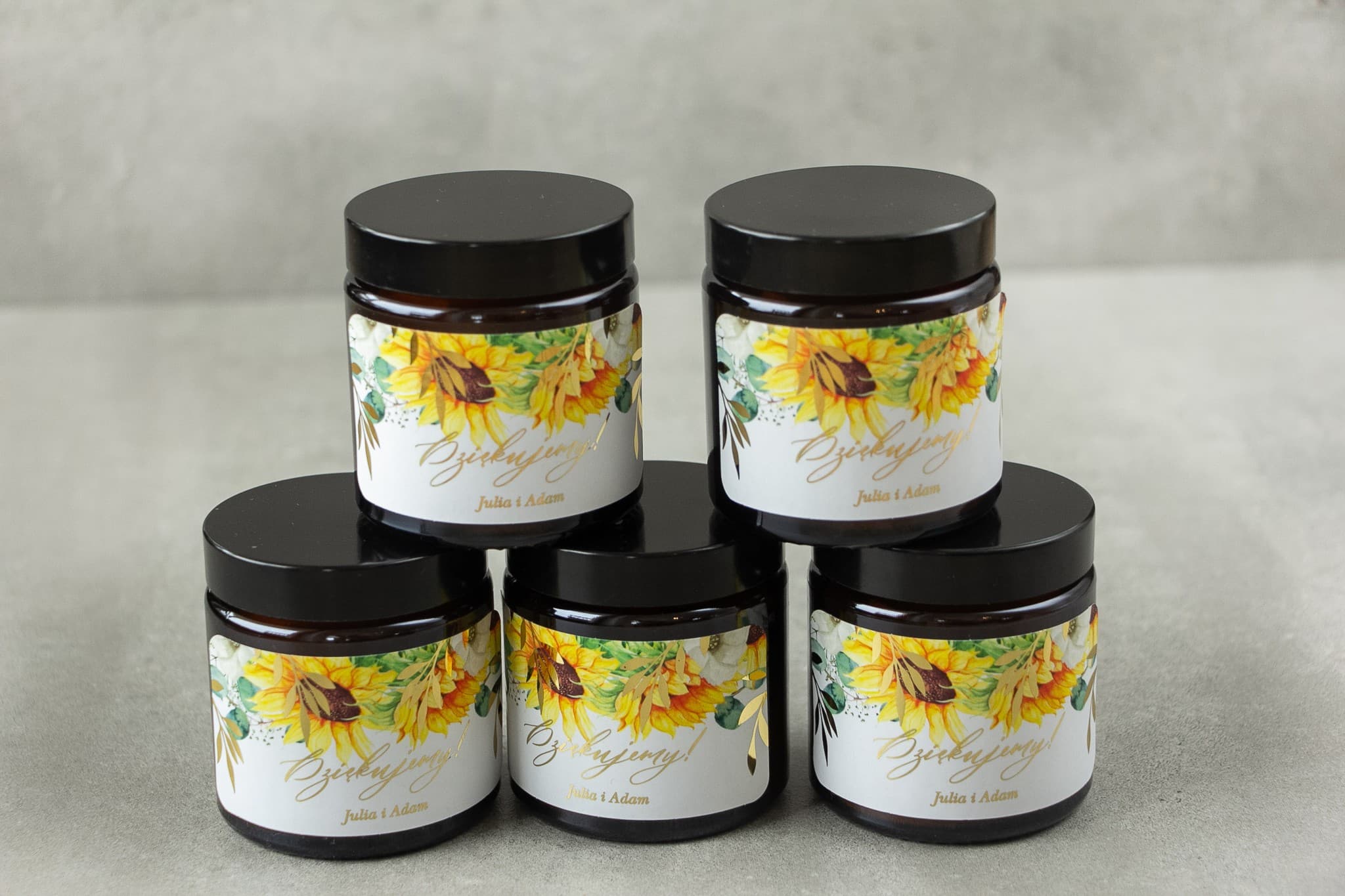 Sojakerze Rubin Nr. 7 – Goldfolierte Sonnenblumen und Gastgeschenk - 3