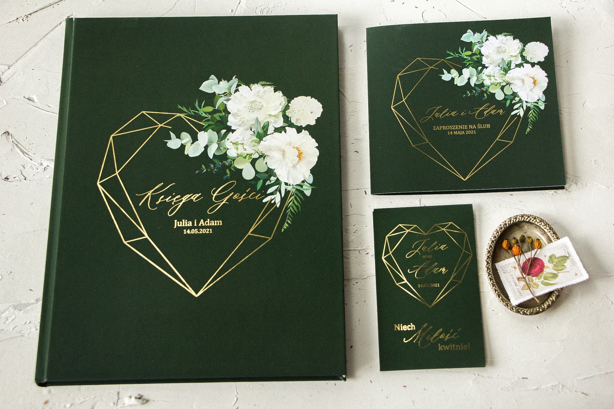 Vergoldetes Gästebuch Flaschengrün mit Blumen | Personalisiertes A4 Album | Szafirowe Nr. 6 - 3