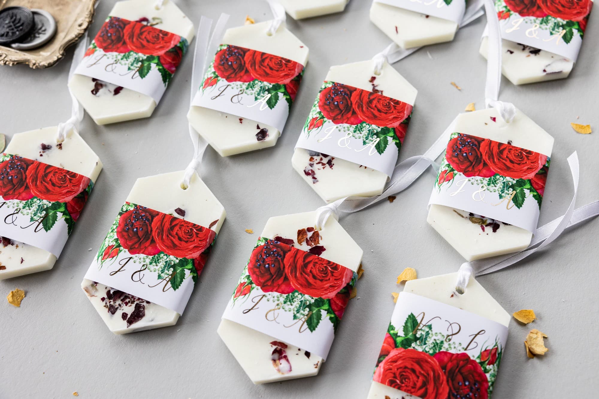 Gastgeschenke – Duftanhänger aus Sojawachs mit Rose und Eukalyptus Rubin 8 - 3