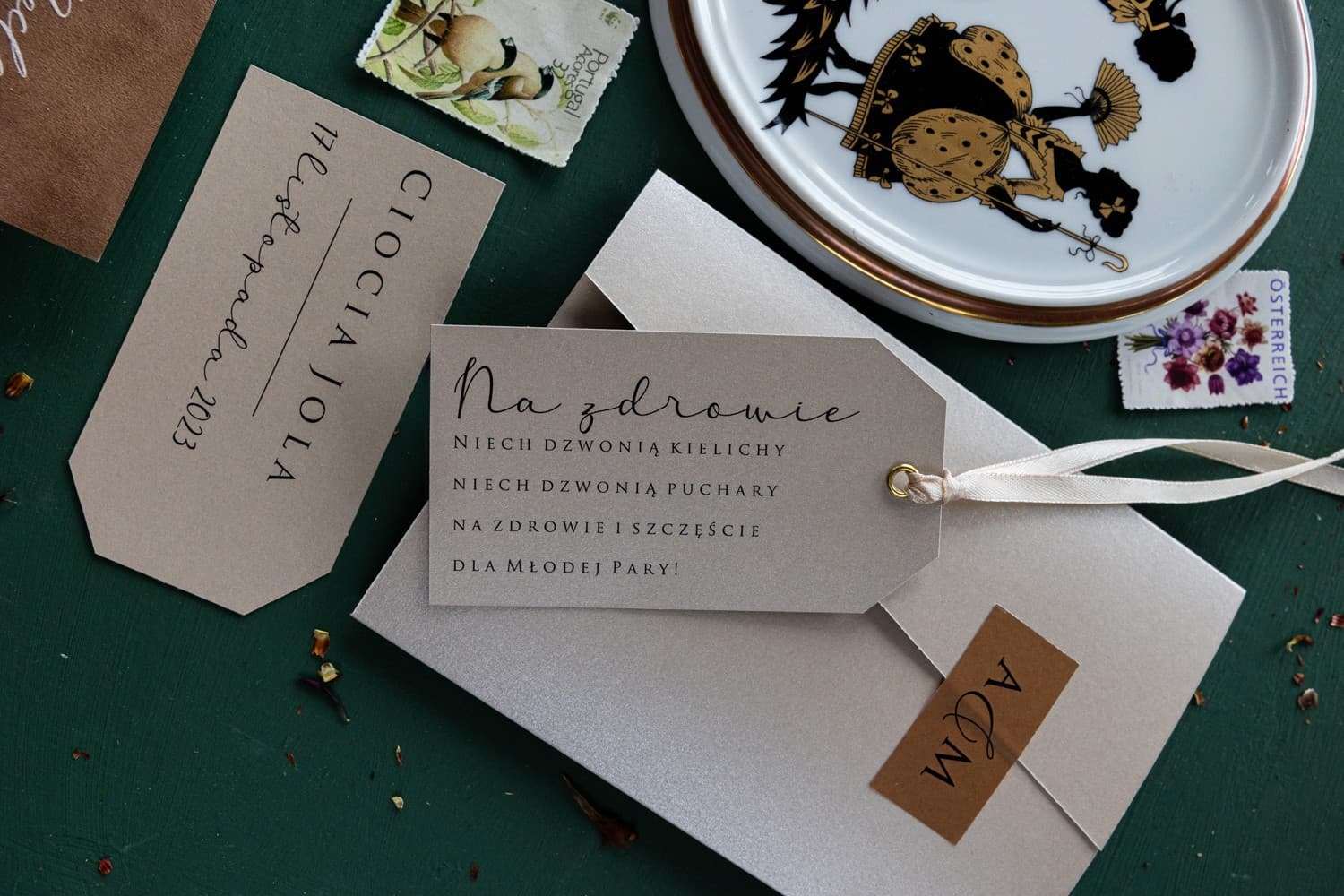 Moderne beige Flaschenanhänger Perlmutt | Personalisierte Flaschenetiketten Hochzeit | Modern Nr. 2 - 2