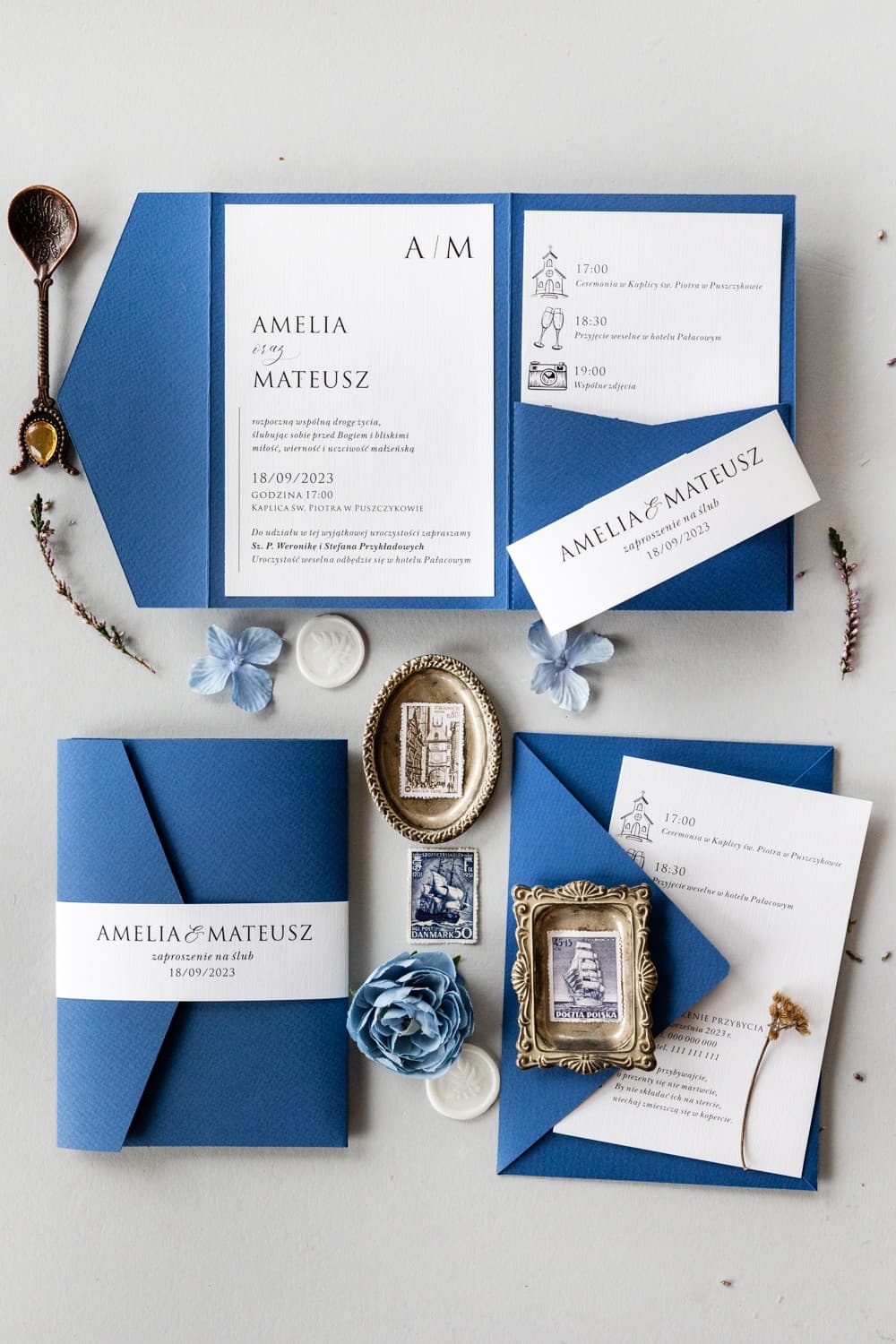 Hochzeitseinladungen Kraft Nr. 7 – Blaue Blumen und Tasche - 3