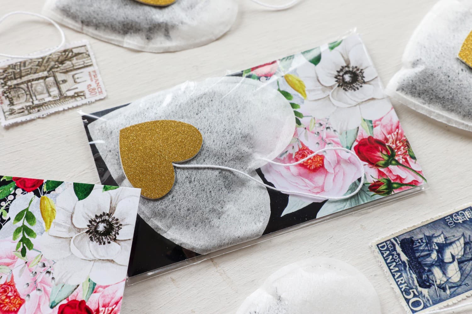 Personalisierter Tee Herzform mit Pfingstrosen | Gastgeschenke Hochzeit | Kollektion Amelia Nr. 4 - 3