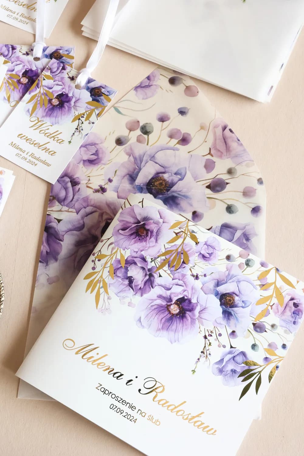 Einladungskarte Rubin Nr. 15 – Glamour-Stil mit violetten Blüten - 6